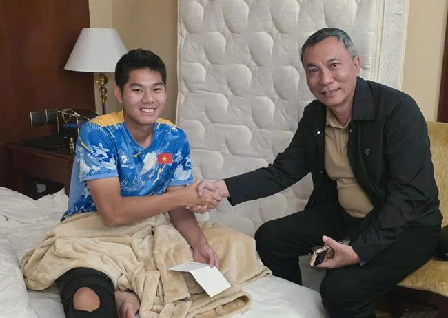Hình ảnh minh họa tính bảo mật và an toàn thông tin tại daga68 link hôm nay, với các biểu tượng khóa và bảo vệ dữ liệu.